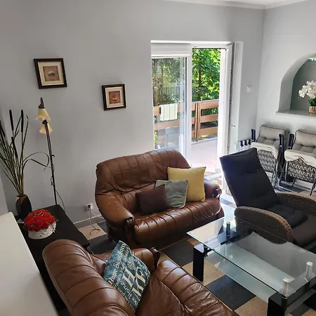 Duzy Dom Zalesie 100m Od Plazy بيت للعطل