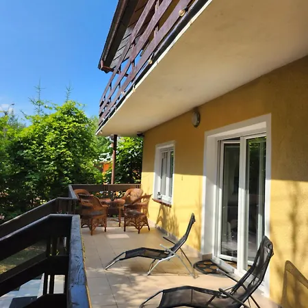 بيت للعطل Duzy Dom Zalesie 100m Od Plazy